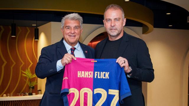 Barcelona’da Hansi Flick’in sözleşmesi 2027’ye kadar uzatıldı