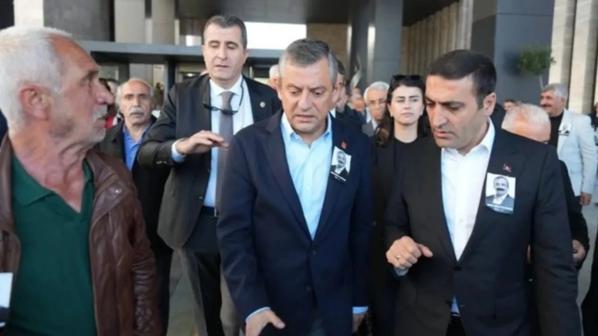 Özel’e yumruk atan saldırganın katlettiği evlatlarının öğretmeni konuştu! “Cinsel taciz ve işkenc”e sözleri kan dondurdu