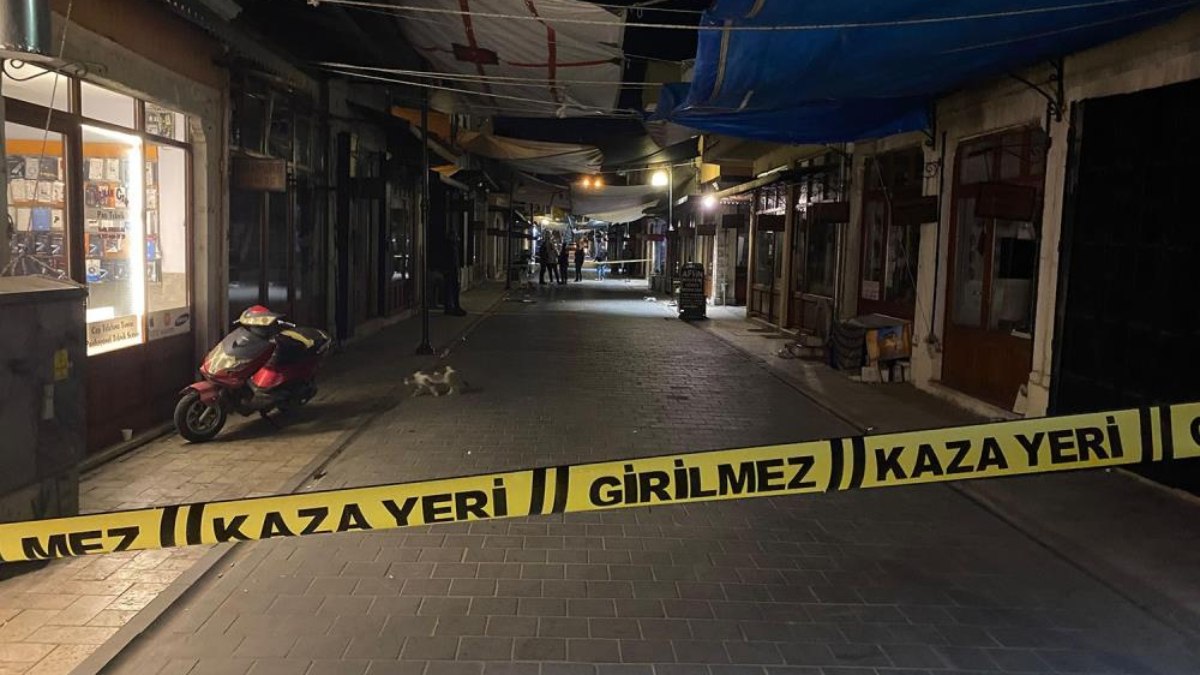 Manisa’da bıçaklı kavga: 1 ağır yaralı