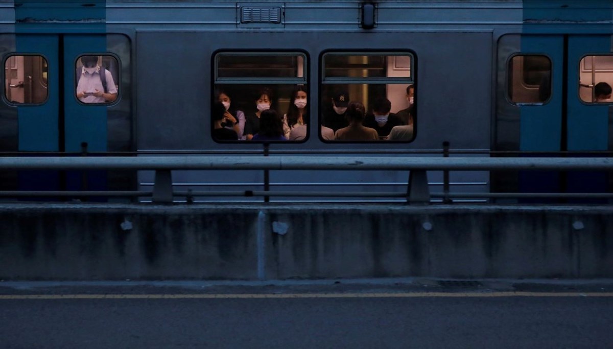 Seul metrosunda yangın: Benzin bidonu ile geldi!