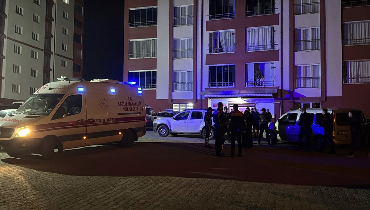 Sivas’ta iki kardeş kanlar içinde ölü bulundu