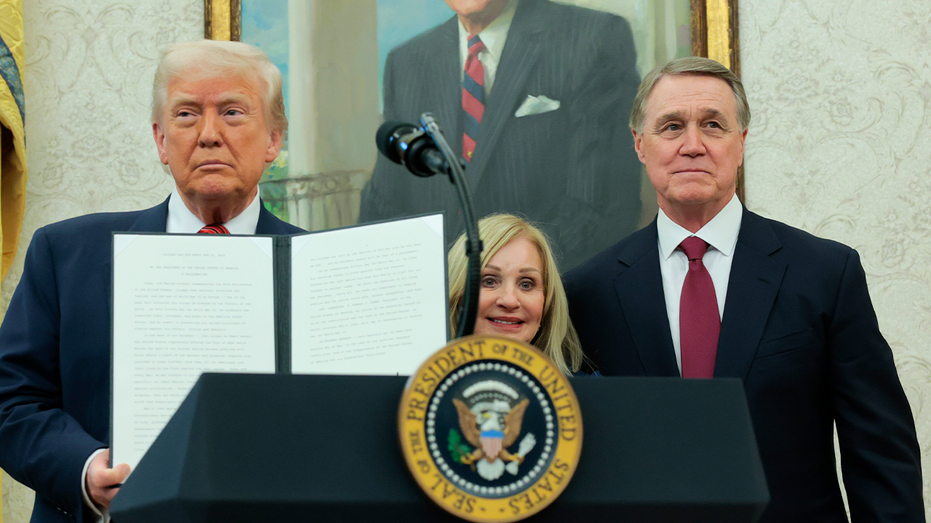 Pivotal trade talks with Beijing loom as Trump swears in new US ambassador to China: ‘What timing’