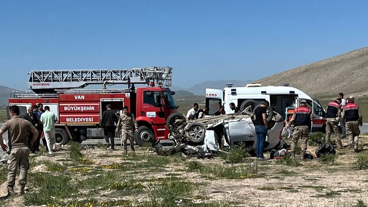 Van’da trafik kazası faciası: 4 ölü, 2 yaralı