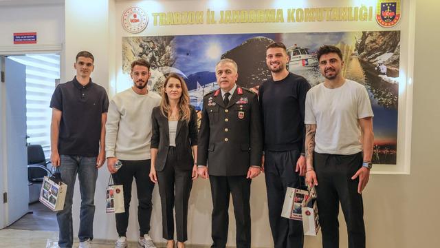 Trabzonspor’dan Jandarma Teşkilatı’na anlamlı ziyaret