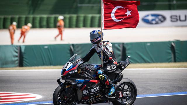 Toprak Razgatlıoğlu, İtalya’da 2’de 2 yaptı