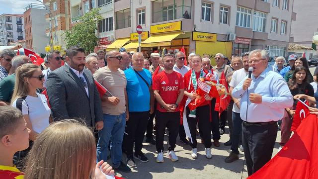 Avrupa şampiyonu Eylem Engin, Edirne’de coşkuyla karşılandı