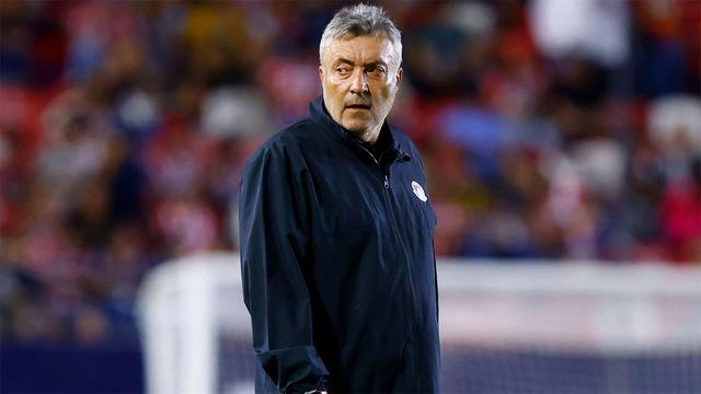 Galatasaray’ın eski teknik direktörü Domenec Torrent’ten eşi görülmemiş olay! Frikikleri herkesi şaşırttı…