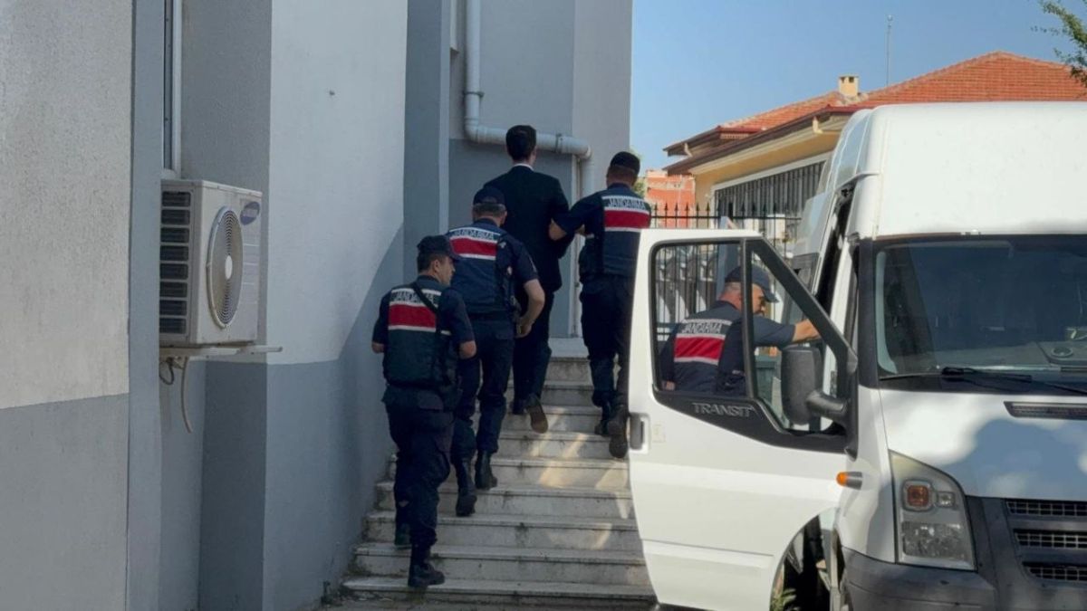 Isparta’da İYİ Partili belediye meclis üyelerine rüşvetten gözaltı