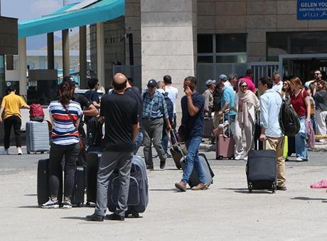 Van’da yoğunluk: İran hava sahası kapanınca Türkiye’de hareketlilik başladı