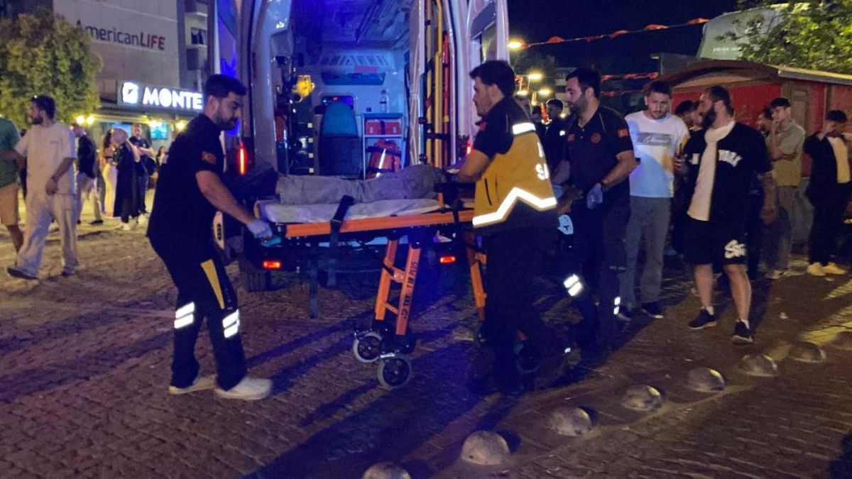 Kocaeli’de bıçaklı kavgada 17 yaşındaki genç yaralandı