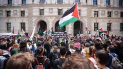 Foreign Office staff told to consider resigning if they disagree over Gaza