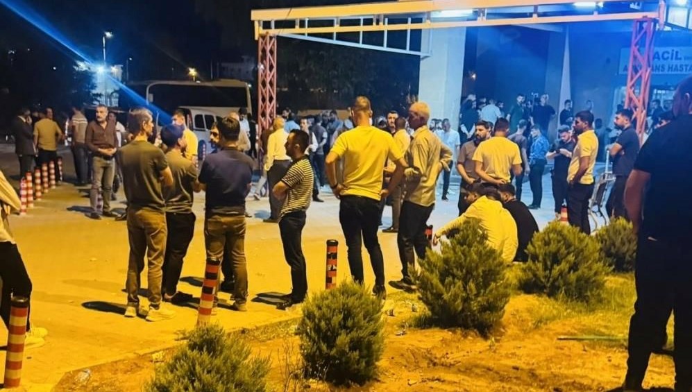 Kavgayı ayırmak isterken canından oldu