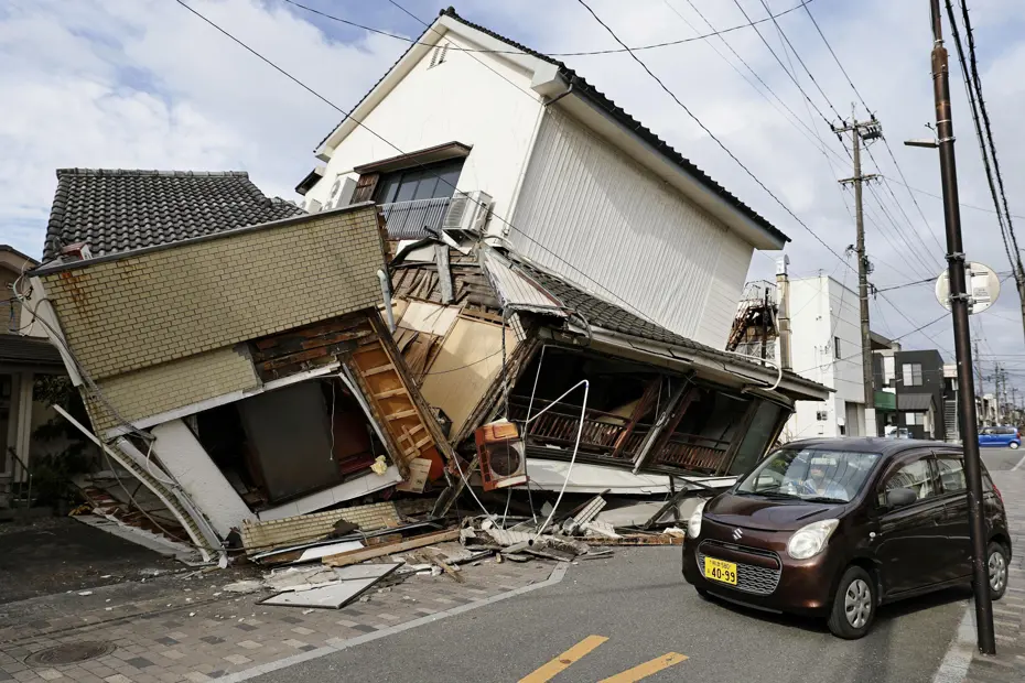Japonya’da deprem can aldı. Binlerce asker sahaya indi, artçılar sürüyor
