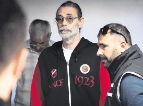 Beşikçioğlu da gözaltında! Etimesgut Belediyesi’ne operasyon