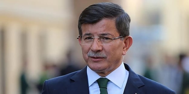 Ahmet Davutoğlu siyaseti bıraktı! Gelecek Partisi feshedildi