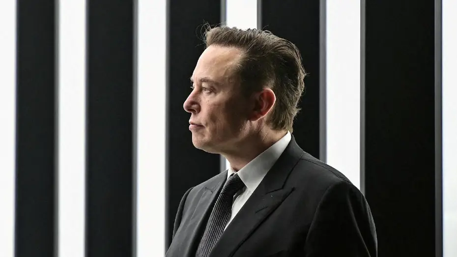 Elon Musk’tan hızlı yalanlama: Satmayacağım