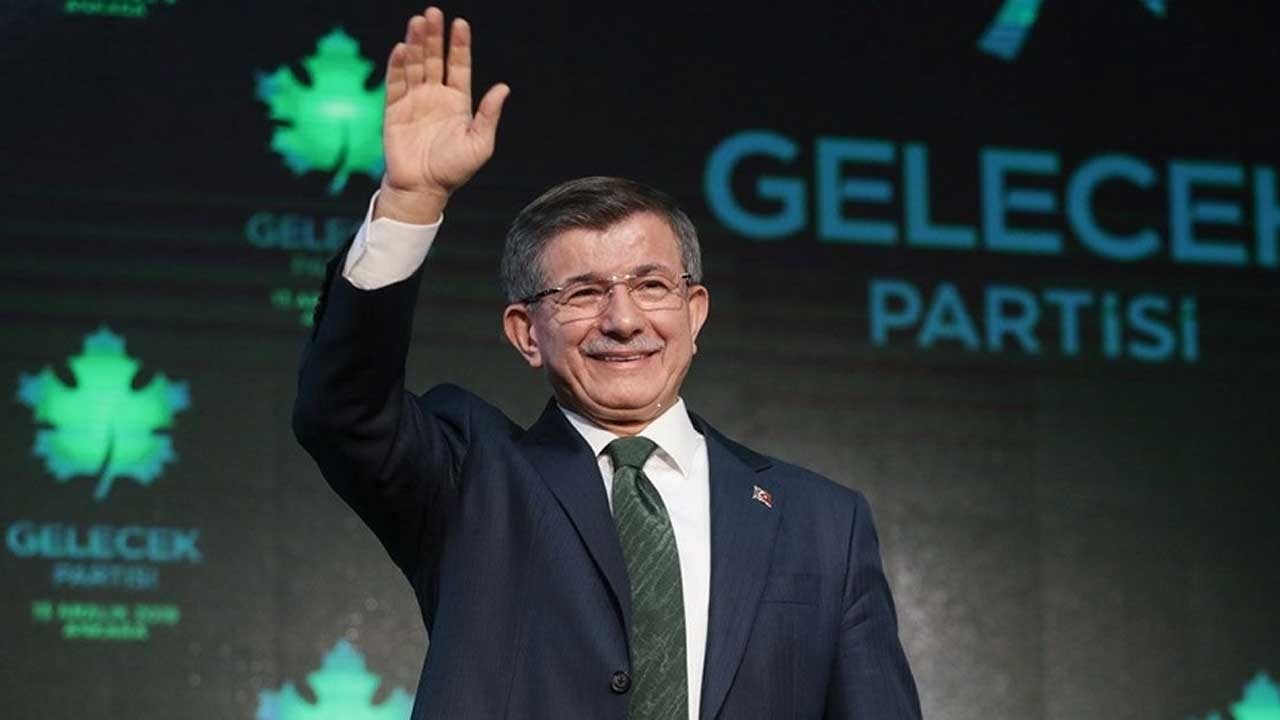 Gelecek Partisi siyasetten çekildi! Vekillerin yeni partileri açıklandı