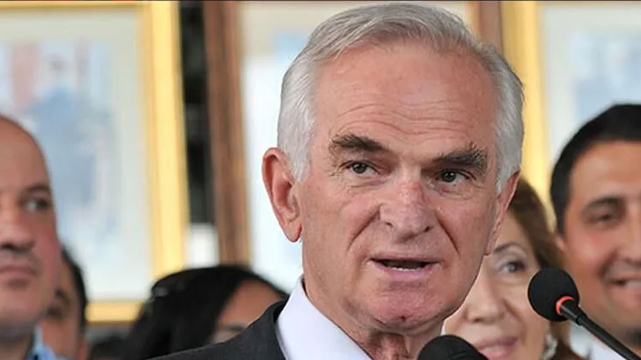 Önder Sav CHP’den ayrıldı: 70 yıllık parti üyeliğini sonlandırdı