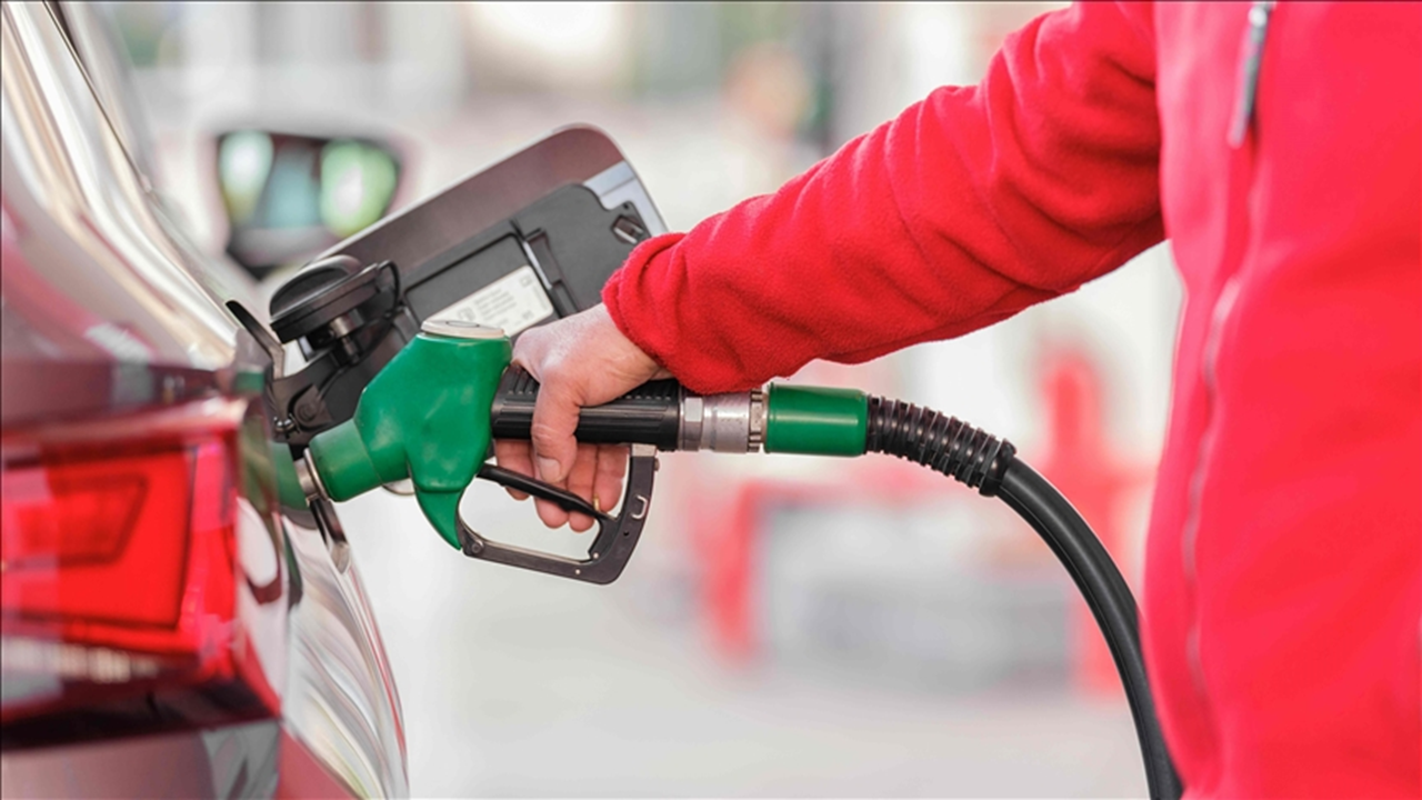 Akaryakıt fiyatlarında son durum! Benzin, motorin ve LPG’ye zam, indirim var mı? (10 Ağustos 2026)