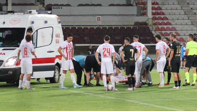 Lig kötü haberle başladı! Ambulansla hastaneye kaldırıldı