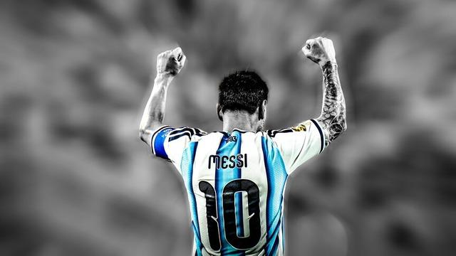 Messi’nin Barcelona formasıyla ilk maçına çıktığı an… ⚽️