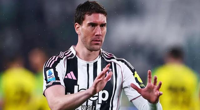 Beşiktaş, Dusan Vlahovic transferini resmen açıkladı