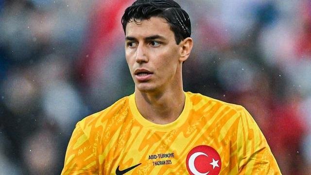 Berke Özer adım adım Türkiye’ye geri dönüyor! İmzalar an meselesi