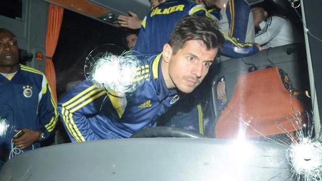 Adalet Bakanı Akın Gürlek’ten Fenerbahçe otobüsü saldırısı açıklaması! “4 kişi yakalandı, 1 kişi firari…”