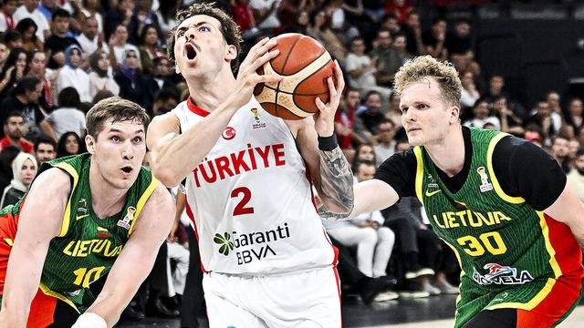 A Milli Erkek Basketbol Takımı, Litvanya’yı farklı yendi