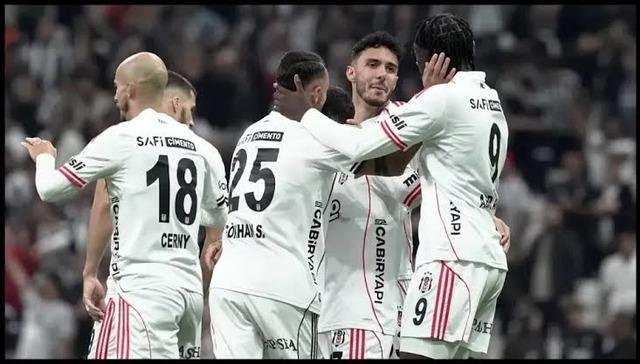 Eski takımı ısrarla geri istiyor! Beşiktaş’ta yıldız isimle ayrılık yakın
