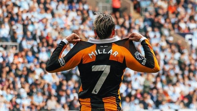 Hull City’den Premier Lig’e tarihi başlangıç! Acun Ilıcalı’nın takımı zirveye yürüyor