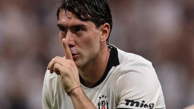 Vlahovic Beşiktaş’ta siftah yaptı! O ismi alkışlattı