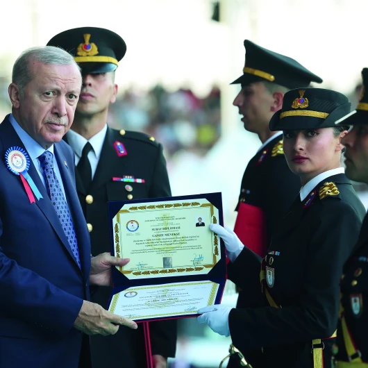 Biz güç tazeliyoruz: Uluslararası sistem sarsıntıda