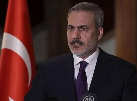 Dışişleri Bakanı Hakan Fidan, İngiliz mevkidaşı Miliband ile telefonda görüştü