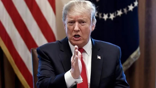 Trump: İran görüşmek için yalvarıyor