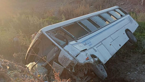 Cezayir’de yolcu otobüsü devrildi: 6 ölü, 22 yaralı