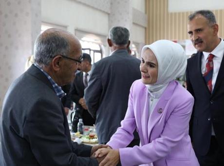 Bakan Göktaş, Ağrı’da şehit yakınları ve gazilerle buluştu! ‘Tarihi bir adımdır’