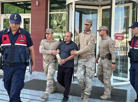 Komşusunun evini yaktı, yardıma koşanı öldürdü! Caniden pes dedirten sözler: Yakup abi benim abimdi