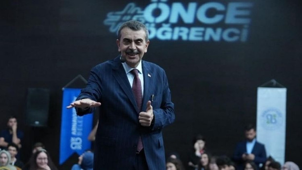 Bakan Tekin: Sınav sisteminde değişiklik yok ama sorular müfredata uygun hale gelecek