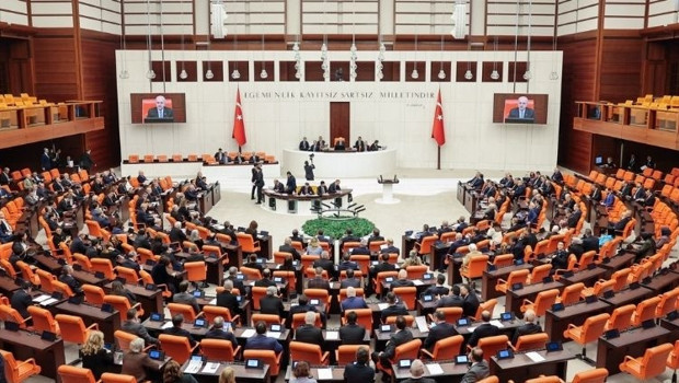 TBMM’de suça sürüklenen çocuklara ilişkin düzenlemeleri de içeren teklifin 6 maddesi kabul edildi