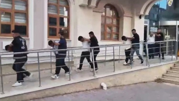 KONYA’da 1 milyon liralık soygun… Kar maskeli 5 şüpheli tutuklandı