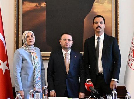 Bakan Gürlek, Yazıcıoğlu ailesini kabul etti! Görüşmeden ilk kare…
