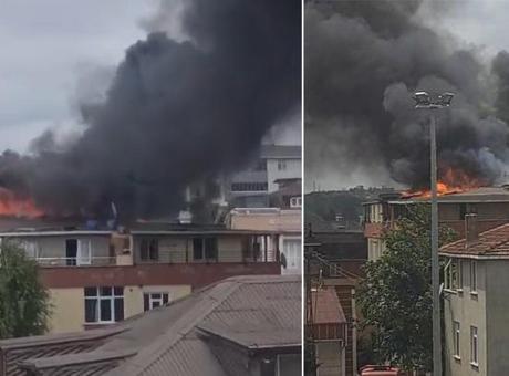 Arnavutköy’de 3 katlı binanın çatısında yangın! Çok sayıda itfaiye ekibi sevk edildi