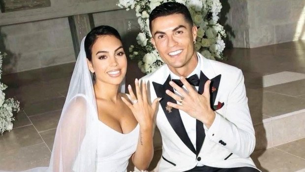 Ronaldo sonunda evlendi