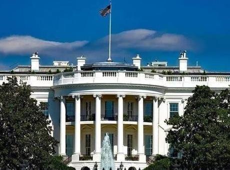 Beyaz Saray’da beklenmedik ayrılık! Trump’ın en güvendiği isimlerdendi