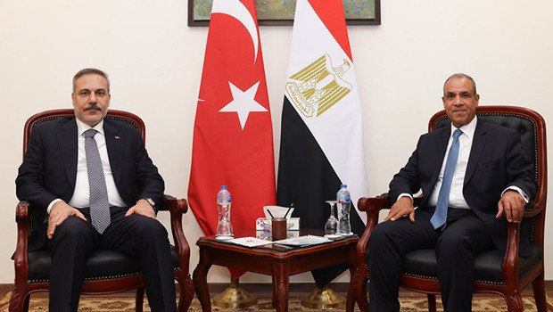 Bakan Fidan, Mısırlı mevkidaşı Abdülati ile bir araya geldi