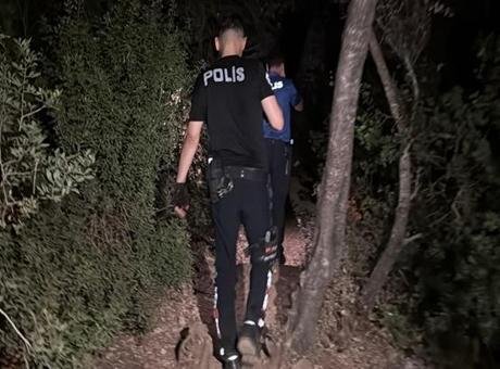 Ormanlık alanda kaybolan 5 genç bulundu! 3 saat sonra güzel haber geldi