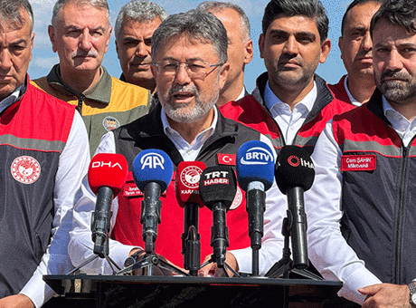 Bakan Yumaklı: Hasat sezonunu 140 milyon tonluk rekor üretimle kapatacağız