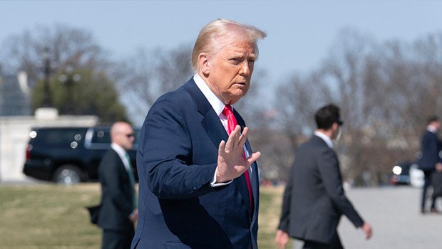 Trump ‘Devrim Muhafızları’ iddialarını yanıtladı! Umman’a tehdit: Bombalarız