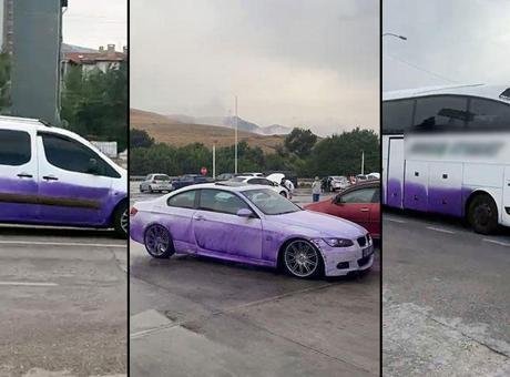 TIR’dan döküldü, yağmurla tepkimeye girdi! Araçlar mora boyandı, soruşturma başlatıldı